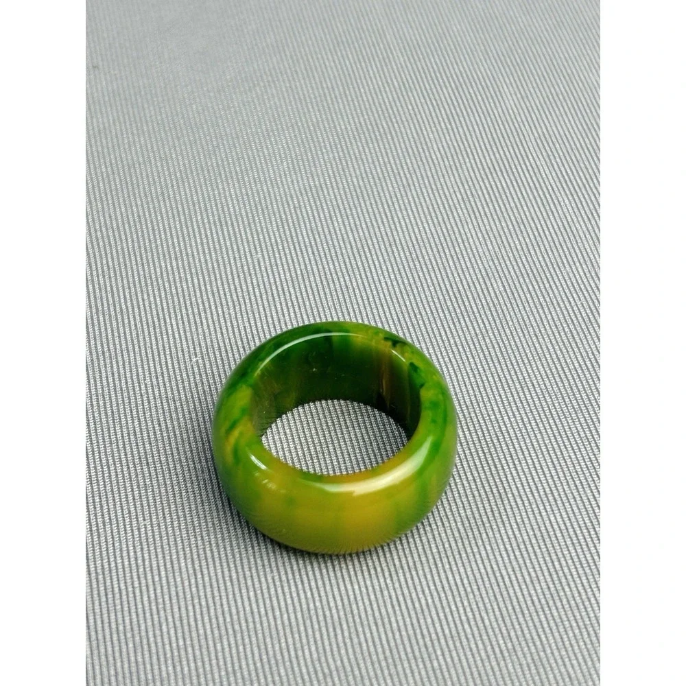 Bakelite Size 6.5 Vintage Green Marbled Chunky Ring